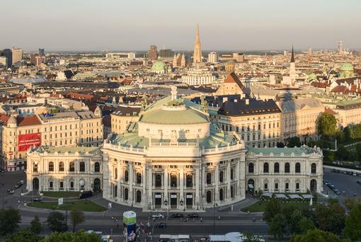 Blick auf das Burgtheater