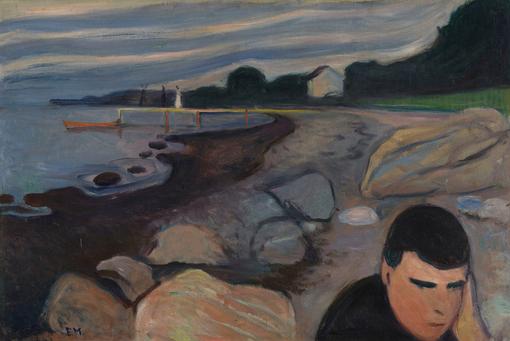 Das Gemälde von Edvard Munch mit dem Titel "Melancholie" zeigt eine Strandlandschaft. In der rechten Ecke des Bildes ein Mann mit schwarzem Haar und schwarz gekleidet, der sich eine Hand zum Gesicht hält und zu Boden blickt.