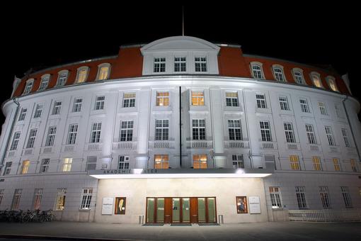 Akademietheater Außenansicht